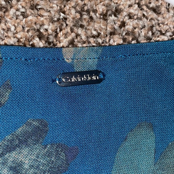 Calvin Klein Teal Floral Short Sleeve Top - Picture 4 of 4